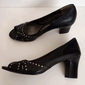 NWOT NaturalizerN5 Comfort heels